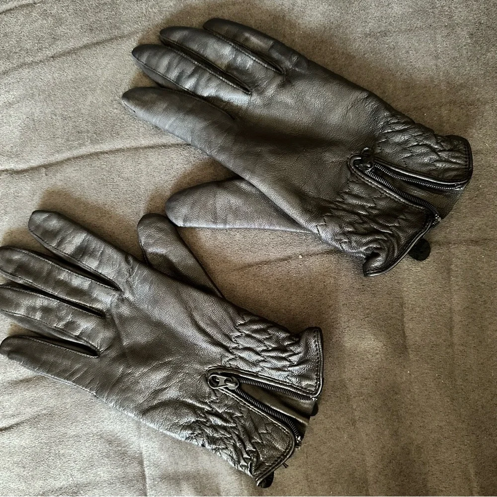 Authentic Italian Leather Black Women’s Gloves | Size Medium